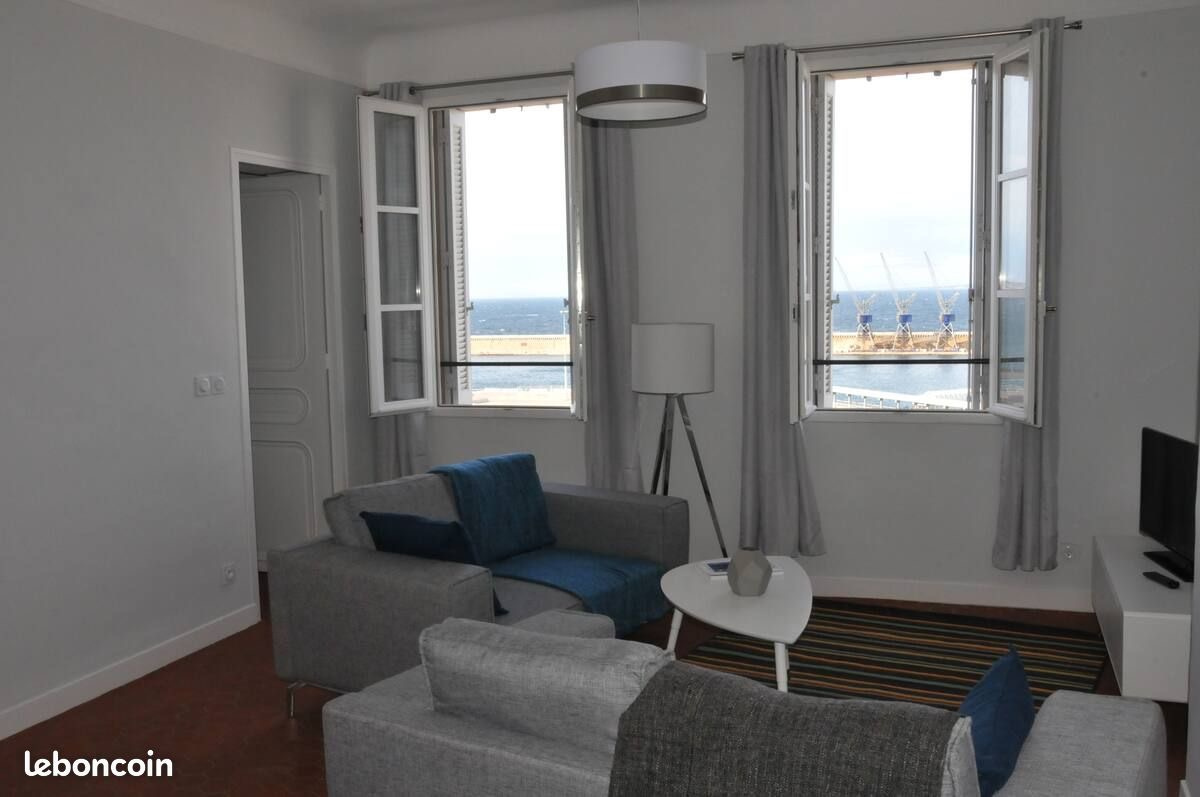 À Marseille 1, appartement en location avec 2 chambres